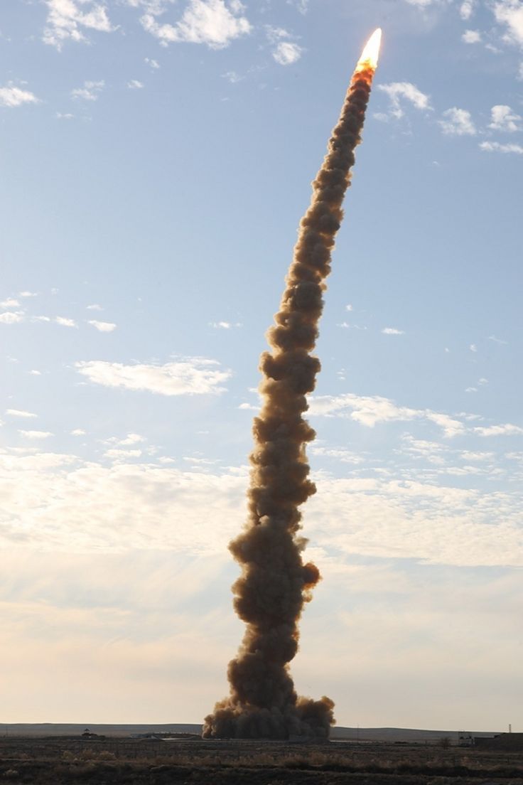 Almaz-Antey S-500 Triumfator M Self Propelled Air _ Missile Defence Sys... _ Самоходный Комплекс Противоракетной _ Противосамолетной Обороны С-500 «Триумфатор-М.jpeg