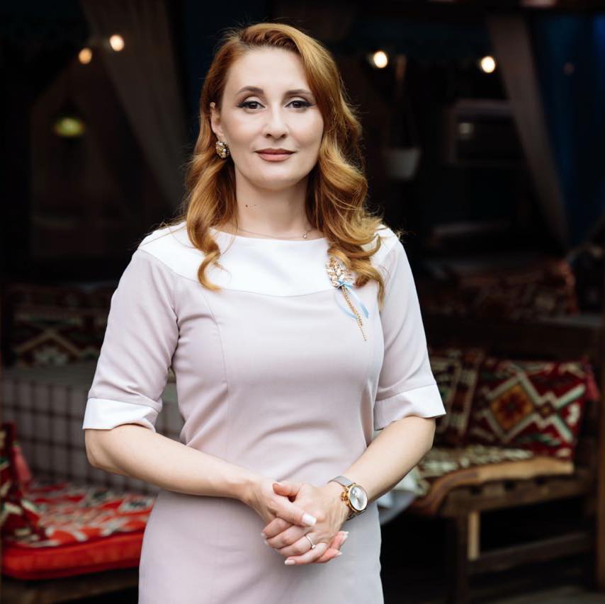 Гульнара Абдуллаєва.jpg
