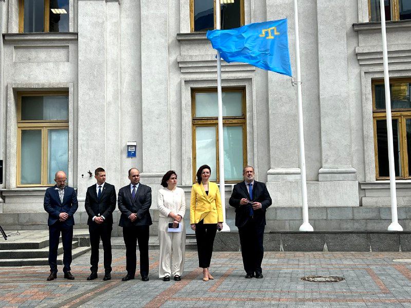 МЗС прапор 2.jpg