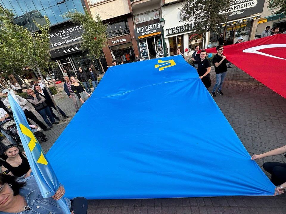 Вчора та сьогодні в турецькому місті-Ескішехир було проведено низку ...ртн...18 Mayıs tarihlerinde Eskişehir’de de Kırım Tatar Sürgününü Anma günü gerçekleş.jpg