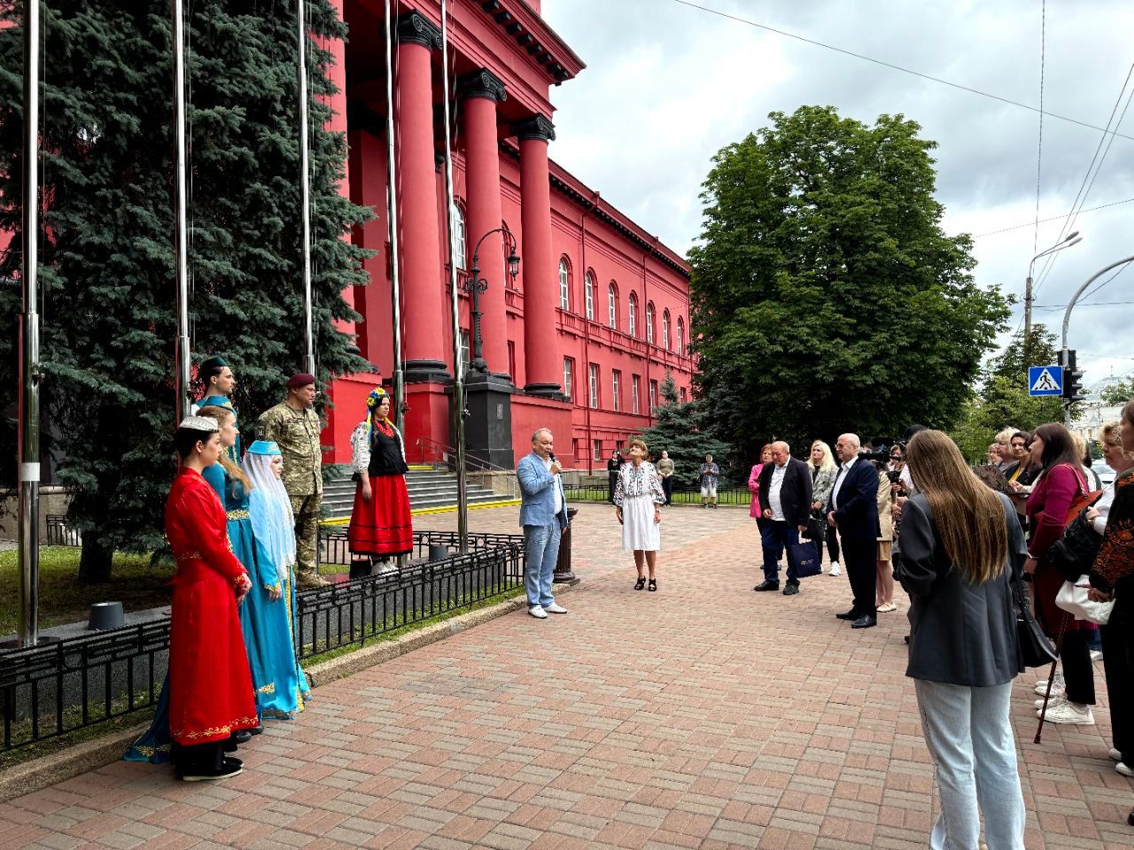 урочистості КНУ.jpg